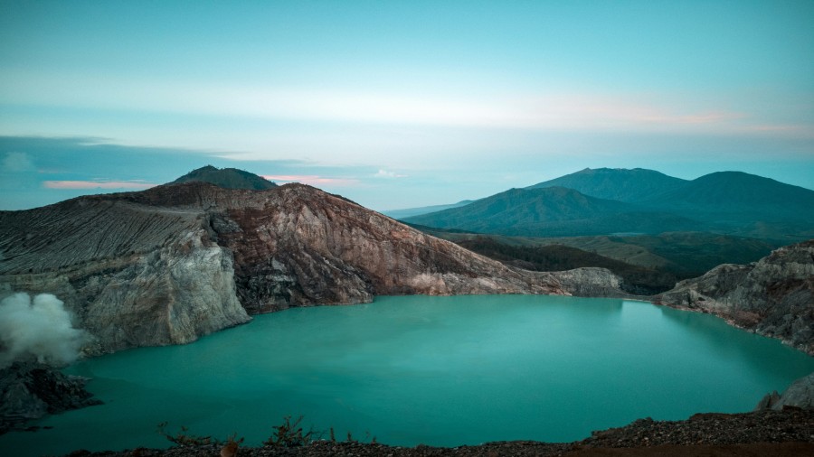 IJEN CRATER